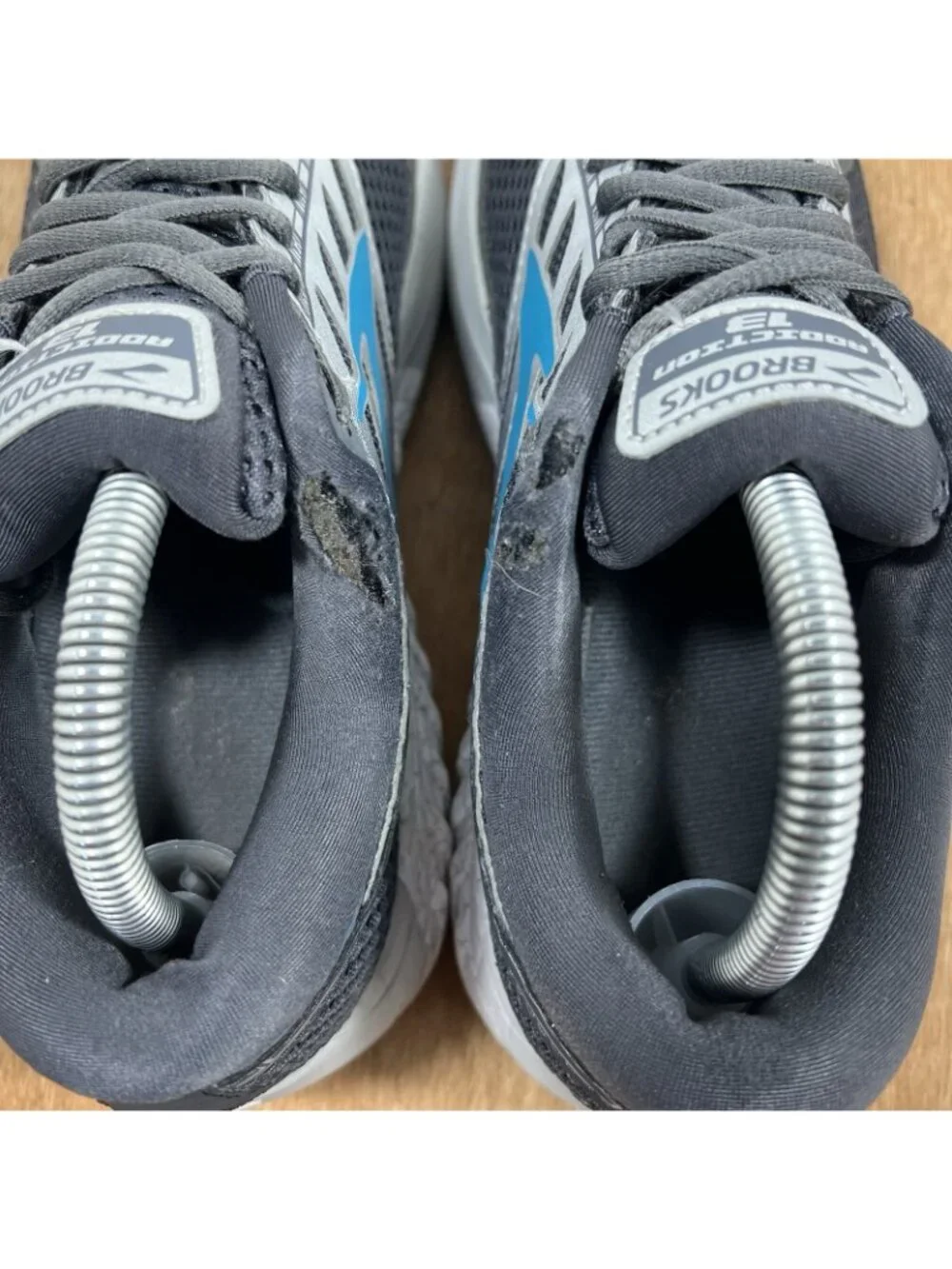 Brooks Addiction 13 Womens 10 Gray Running Shoes Sneakers